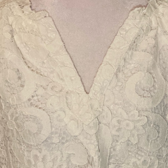 Elegant Lace Cream Top - Picture 15 of 16